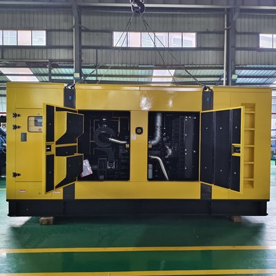 Generatore diesel ad alta efficienza da 200 KVA con caricabatterie e apparecchiatura di generazione di pompe idriche diesel